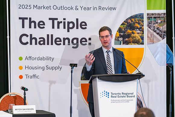 2025 TRREB Market Outlook and Economic Summit – Simcoe__GWP5467