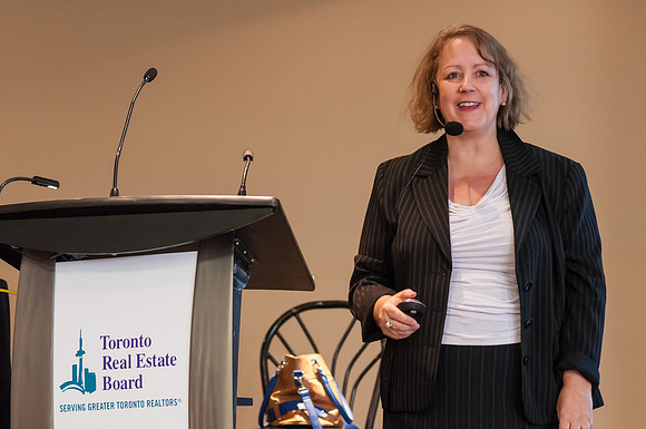 1640_RealtorQuest_AGM_2016__DSC3769_