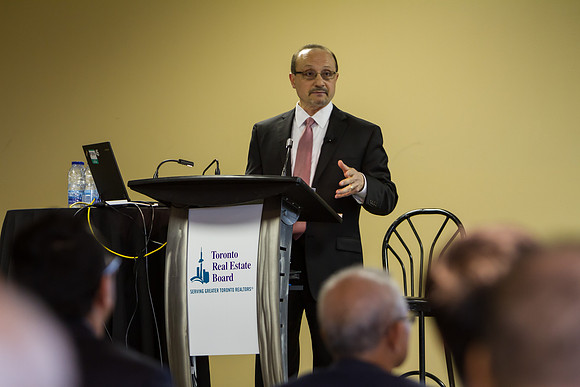 3098_RealtorQuest_AGM_2016_IMG_1943_