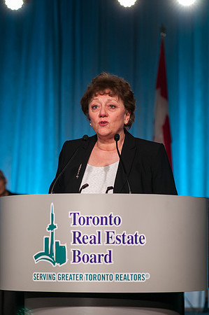 0432_RealtorQuest_AGM_2016__DSC3275_