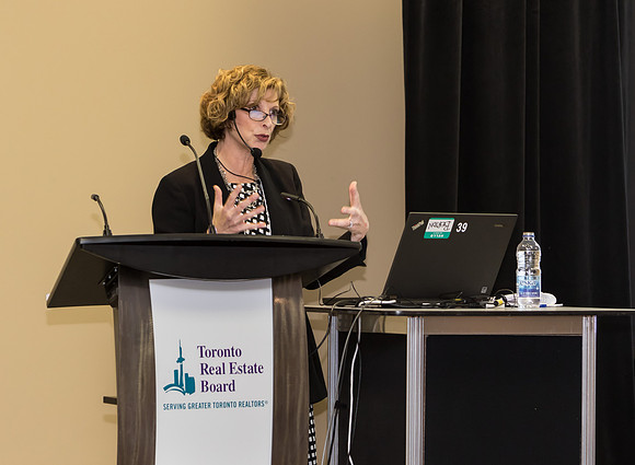 1407_RealtorQuest_AGM_2016_GP_L3739_