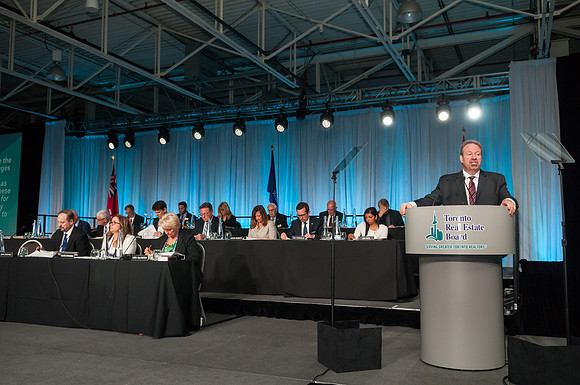 0633_RealtorQuest_AGM_2016__DSC3287_