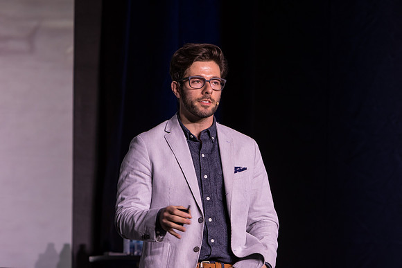 1931_RealtorQuest_AGM_2016_GP_L3913_