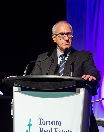 TREB Member Dinner 25-50 2016-8786