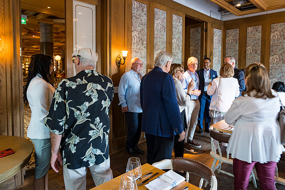 Past Presidents Dinner 2022-02848