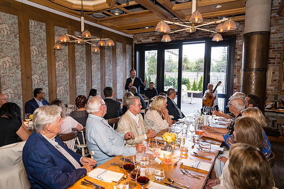 Past Presidents Dinner 2022-03128