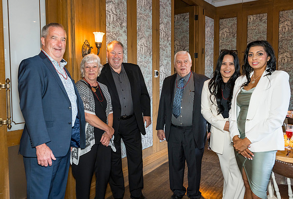 Past Presidents Dinner 2022-02770