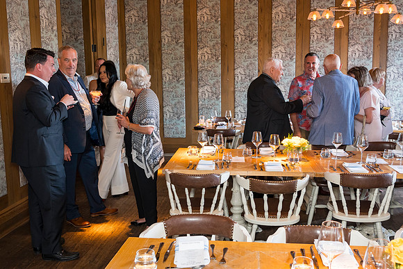 Past Presidents Dinner 2022-02960