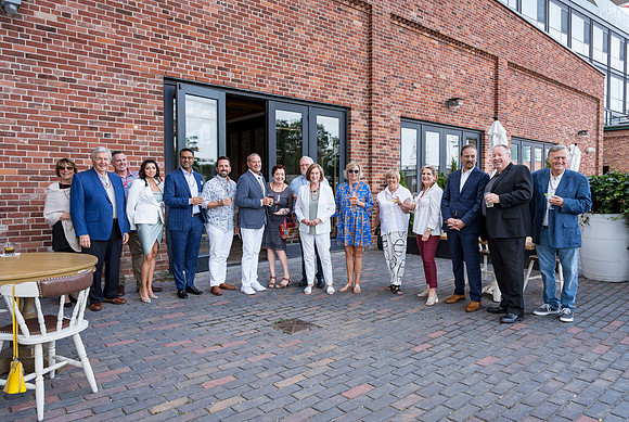 Past Presidents Dinner 2022-02976