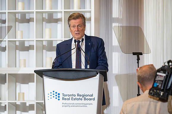 FiresideChat2022-TRREB-KevinCrigger-JohnDiMichele-JohnTory-06623