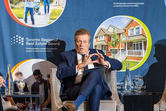 FiresideChat2022-TRREB-KevinCrigger-JohnDiMichele-JohnTory-06670