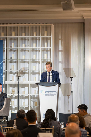 FiresideChat2022-TRREB-KevinCrigger-JohnDiMichele-JohnTory-06637