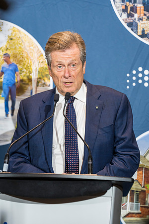 FiresideChat2022-TRREB-KevinCrigger-JohnDiMichele-JohnTory-06813