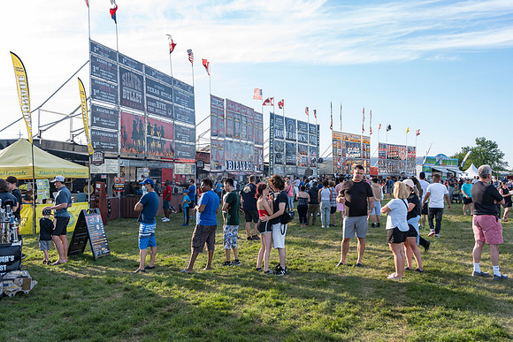 2022-22-08-Whitby RibFest 2022 TRREB-04072