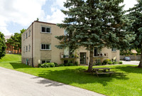 7-11 Manhattan Ct_Guelph_04