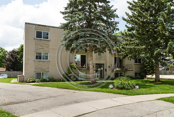7-11 Manhattan Ct_Guelph_06