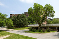 64 Roehampton Ave_St_Catharines_02