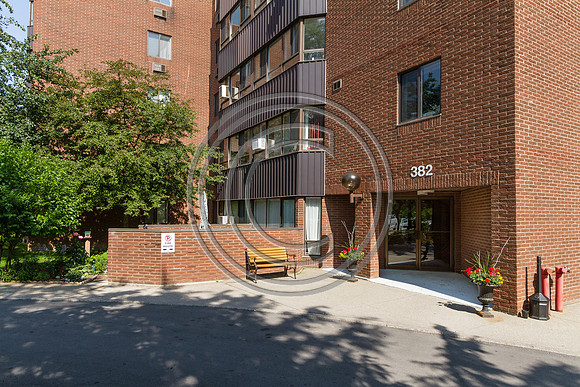 382 Queenston St_St_Catharines_04
