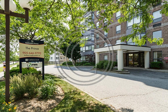 76 Roehampton Ave_St_Catharines_05