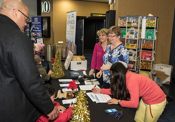 Johnson Christmas Client Movie Event 2015_34