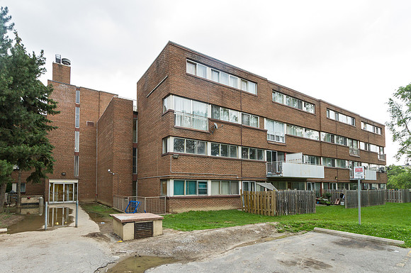 32 Brockwell Dr_Toronto_02