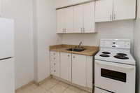 32 Brockwell Dr_Toronto_09