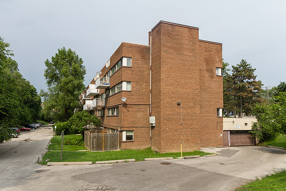 34 Brockwell Dr_Toronto_03