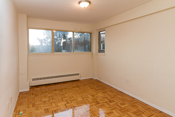32 Brockwell Dr_Toronto_11