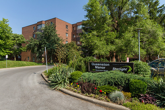 382 Queenston St_St_Catharines_03