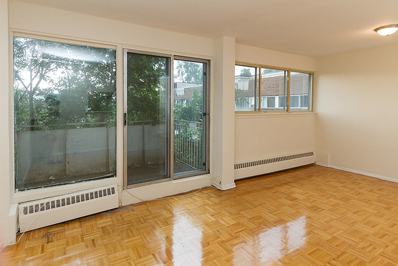32 Brockwell Dr_Toronto_05