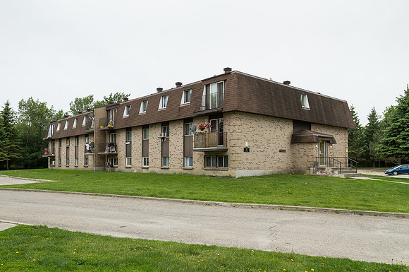 10 Cartier Ct_03
