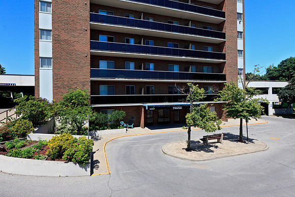 131_Maxwell_St_Sarnia_03