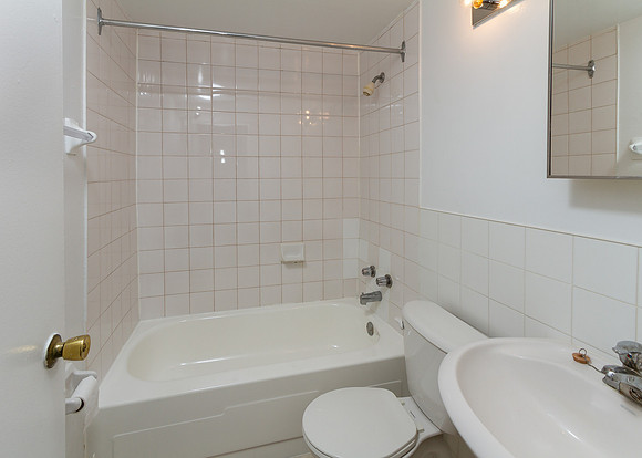32 Brockwell Dr_Toronto_12