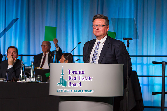 0764_RealtorQuest_AGM_2016_IMG_1571_