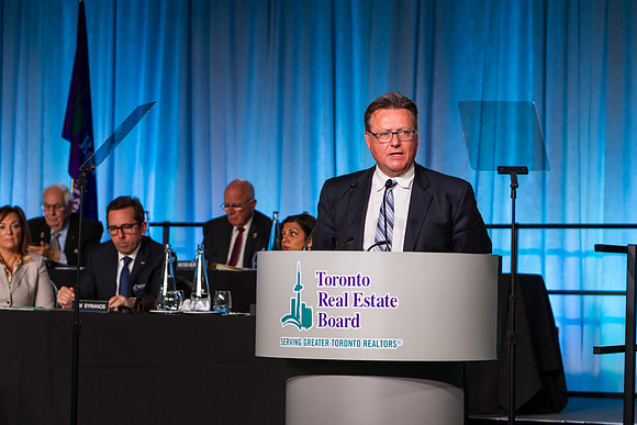 0761_RealtorQuest_AGM_2016_IMG_1568_