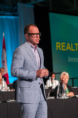 0779_RealtorQuest_AGM_2016__DSC3423_
