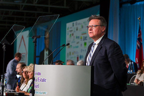 0757_RealtorQuest_AGM_2016_IMG_1565_