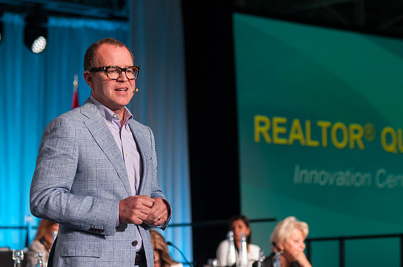 0787_RealtorQuest_AGM_2016__DSC3430_