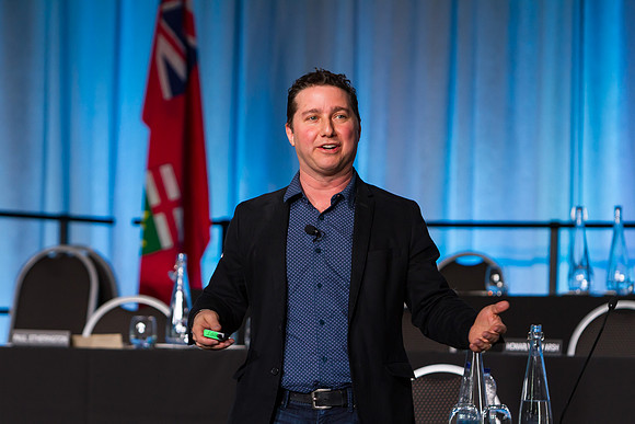 0983_RealtorQuest_AGM_2016_IMG_1673_