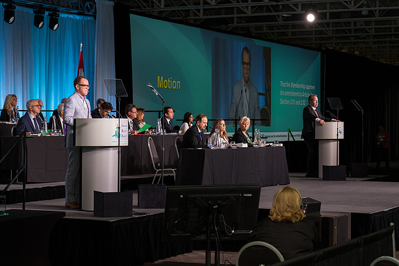 0655_RealtorQuest_AGM_2016_GP_L3547_