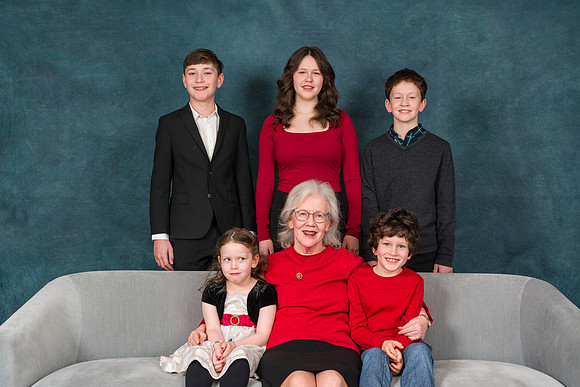 Cowan Family Christmas Portraits 2023-0198GP