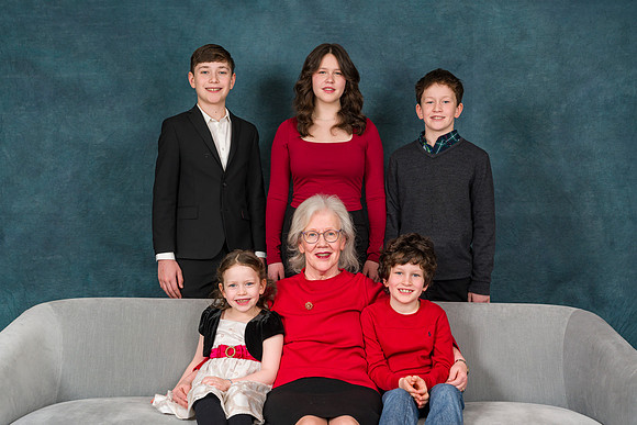 Cowan Family Christmas Portraits 2023-0208GP