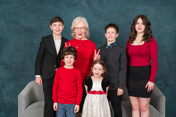 Cowan Family Christmas Portraits 2023-0218GP