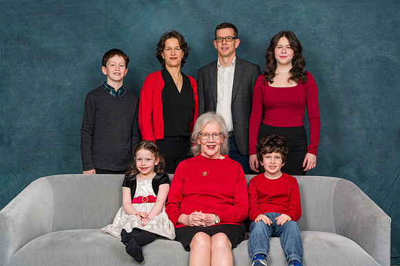 Cowan Family Christmas Portraits 2023-0227GP