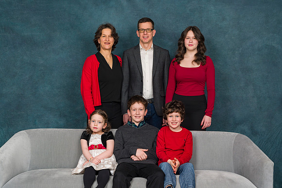 Cowan Family Christmas Portraits 2023-0231GP
