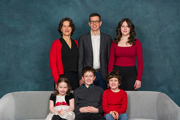 Cowan Family Christmas Portraits 2023-0232GP