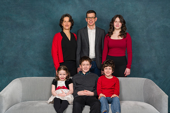 Cowan Family Christmas Portraits 2023-0234GP