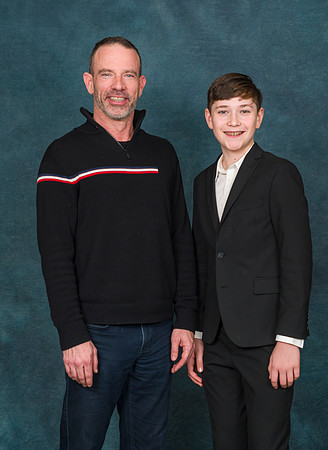 Cowan Family Christmas Portraits 2023-0260GP