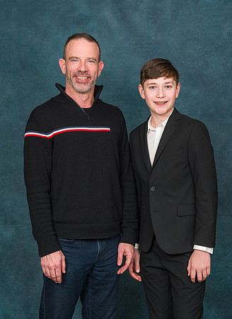 Cowan Family Christmas Portraits 2023-0261GP