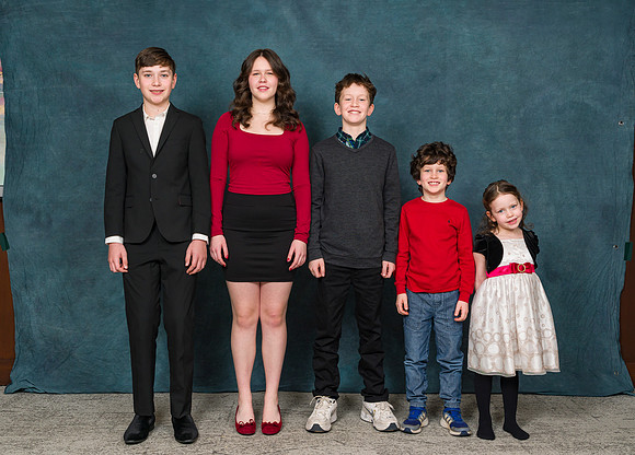 Cowan Family Christmas Portraits 2023-0265GP